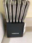 FARBERWARE knives in block, Cuisinart 4 slot toaster