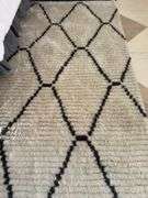 Alice cream/charcoal polyester rug  3’8” x 5’8” with fringe