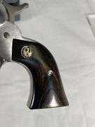 Ruger  22lr 7 22 mag  single six hunter  266-05655