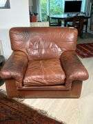 Pair of Vintage Roche Bobois Overstuffed Leather Club Chairs 43“ x 33“ x 36“￼