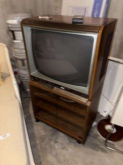 Vintage Zenith space command TV image