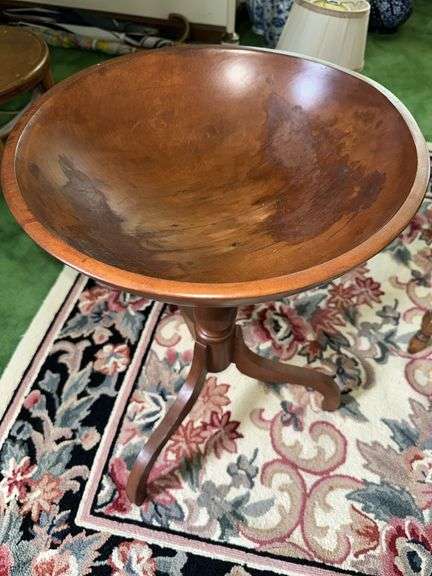 Bowl style stand