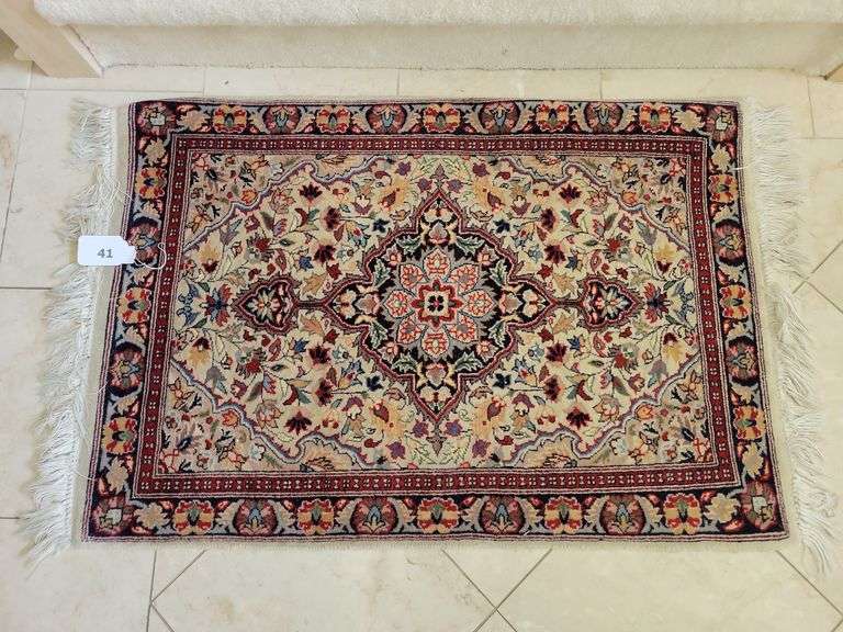 Oriental Rugs 41 × 25; 32 × 32