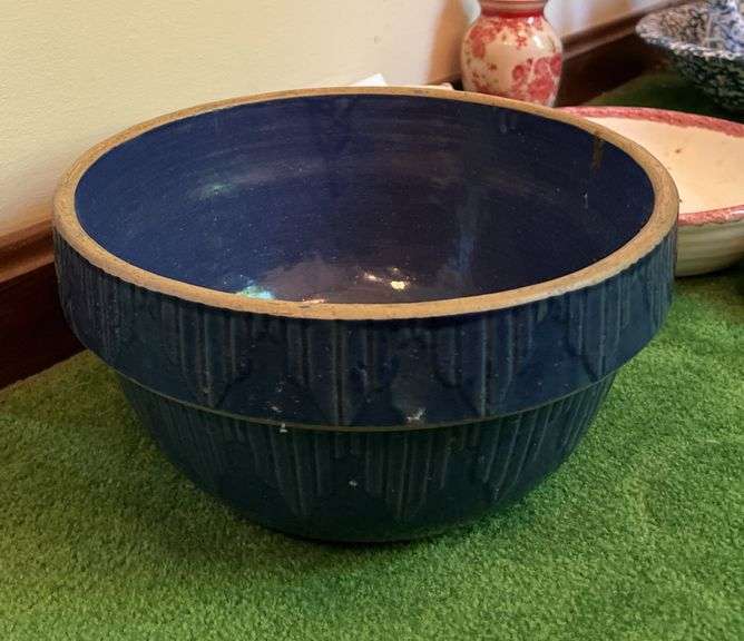 10” blue crock bowl image