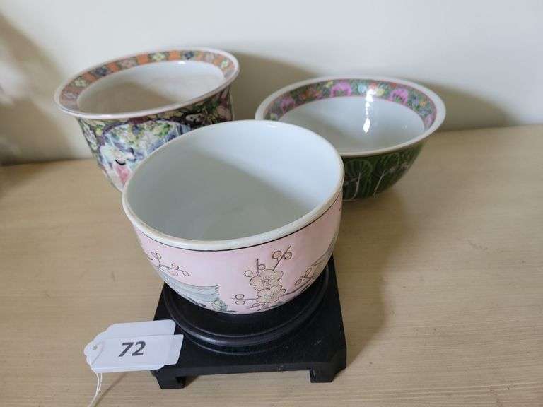 Asian Pottery, stand image