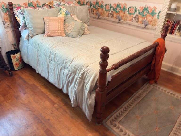 Willet Cherry Full Size Complete Bed image