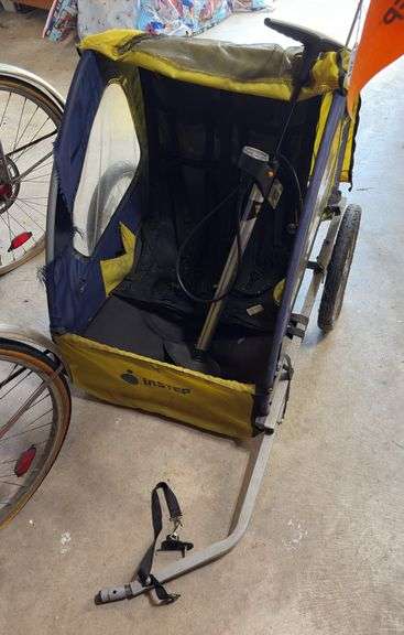 Tow behind bike pet cart, tire pump image