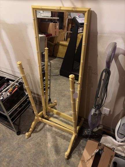 Bamboo swivel dressing mirror image