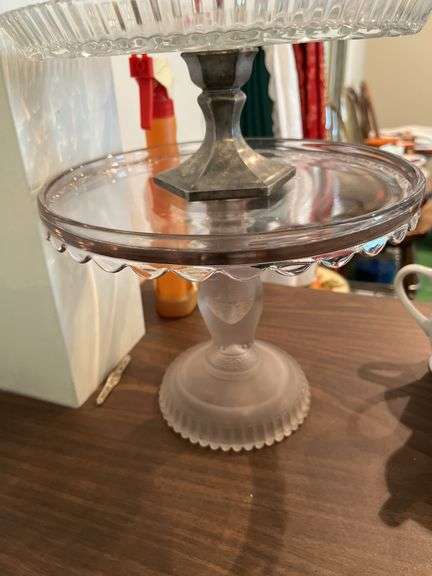 2 cake stands