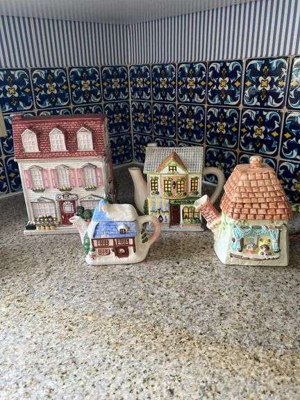 House cookie jar, 3 teapots image