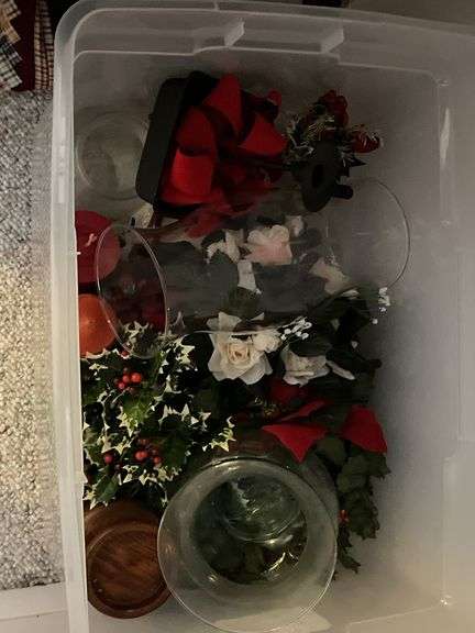 Christmas sweaters , decor