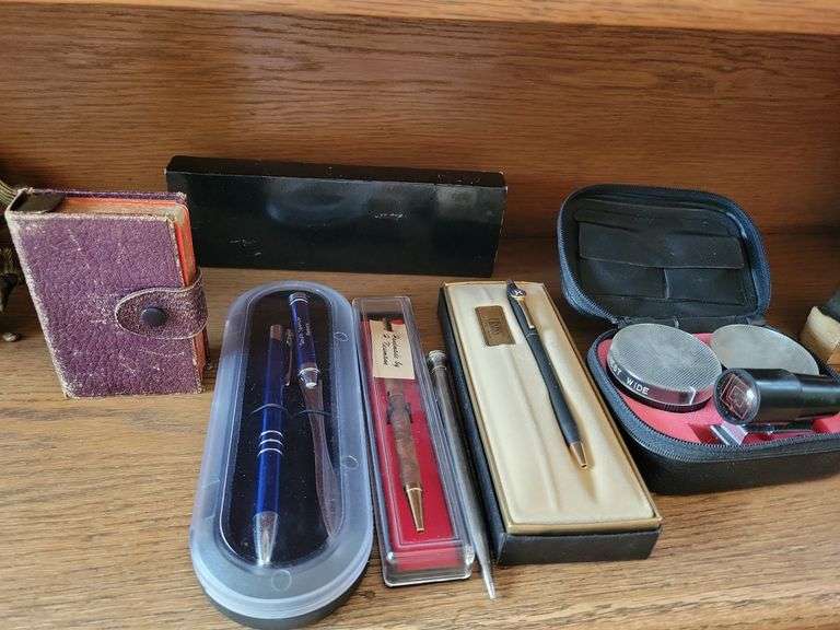 Vintage Travel Playing Card Case, Pens,  Gold Crest Lens w/Case, image