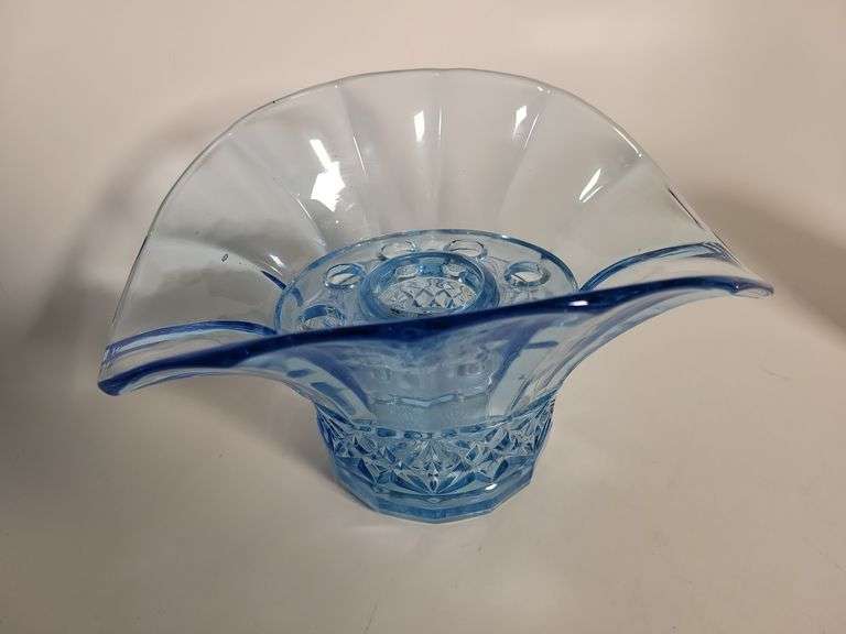Vintage depression blue glass art deco posy vase w/frog  10 x 6 image
