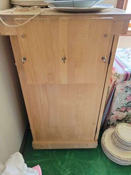 Kitchen Island 33 x 34 x 22