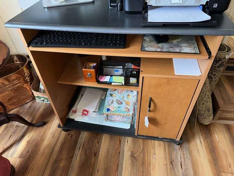 Rolling Computer desk image