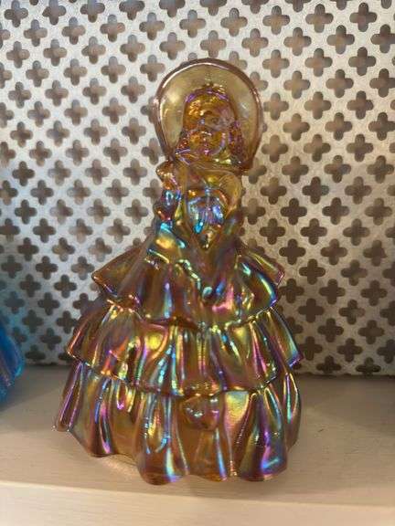 3 carnival glass figures