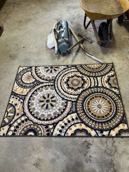 Canister vacuum cleaner, 3x 4 rug