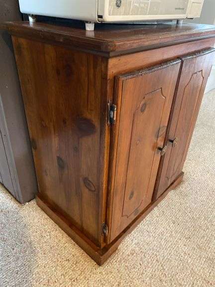 Floor cabinet 26”w x 17”d x 30”h
