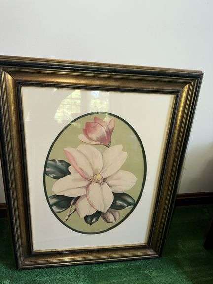 Lot of floral themed framed pictures