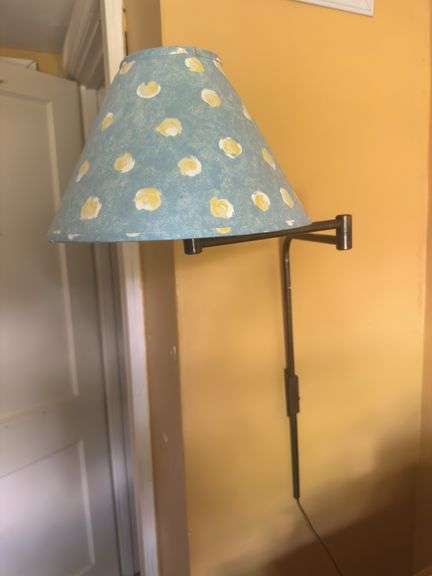 2 vintage wall lamps with swinging arm image