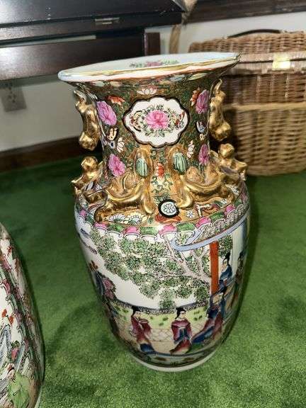 2 Rose Medallion Style Chinese Vase/ Floral With Birds and Imperial Court