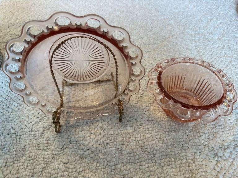 2 Vintage pink Anchor Hocking Old Colony lace edge bowls, 1 stand, 7" x 9 1/2" dia