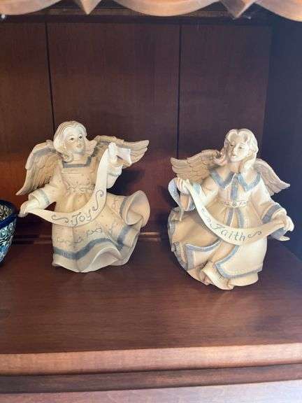 2 Sarah’s angels, 2 small decorative bowls