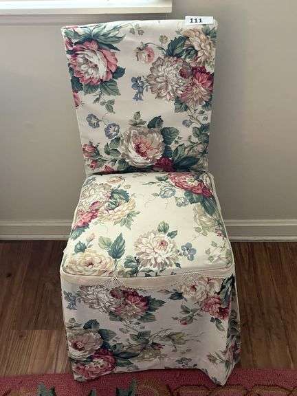 Folding wood chair w/ slip cover