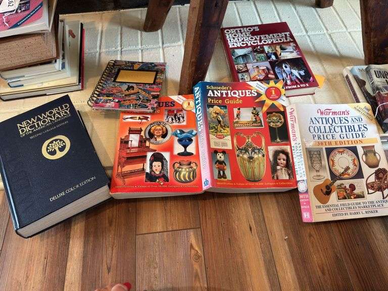 Dictionary, Antique price guides, Home Improvement book image