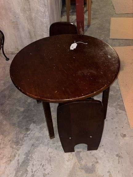 Child’s 30”d table w/ 2 chairs image