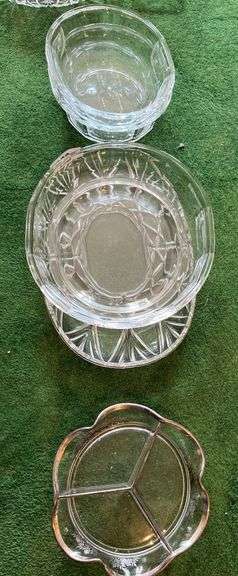 Clear glass Pyrex bowls, divided silver edge bowl image