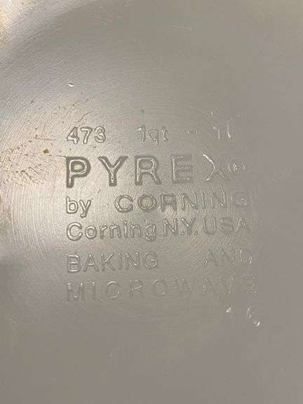 2 Pyrex Homestead casseroles