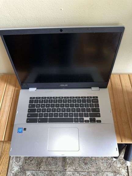 Asus Chromebook image