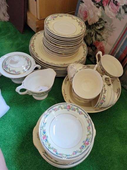 Vintage Crown Potteries Co Checkerboard Floral Dishware (some Chips)