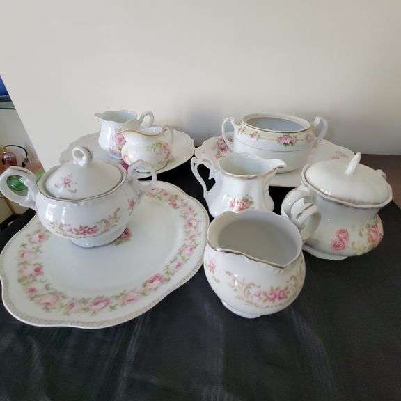 Porcelain Creamer/Sugar, Platters