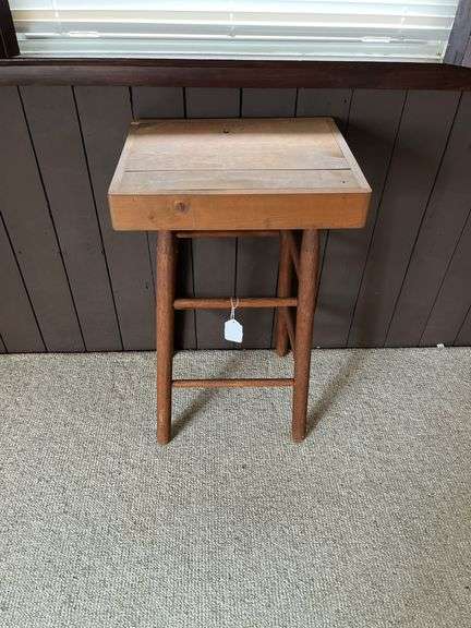 Wood stool