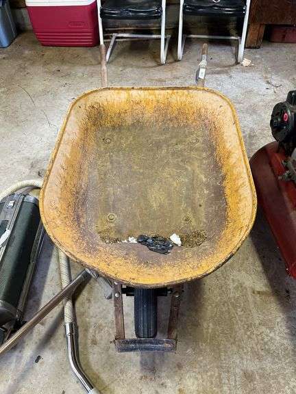 Pneumatic tire wheel barrow image