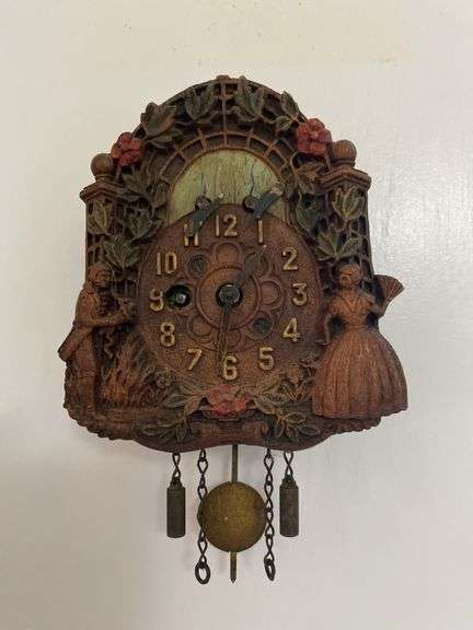 Miniature cuckoo clock 4”x4.25” base image