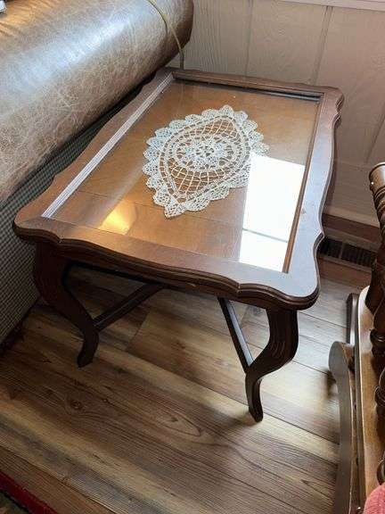 Lamp table with glass insert top image