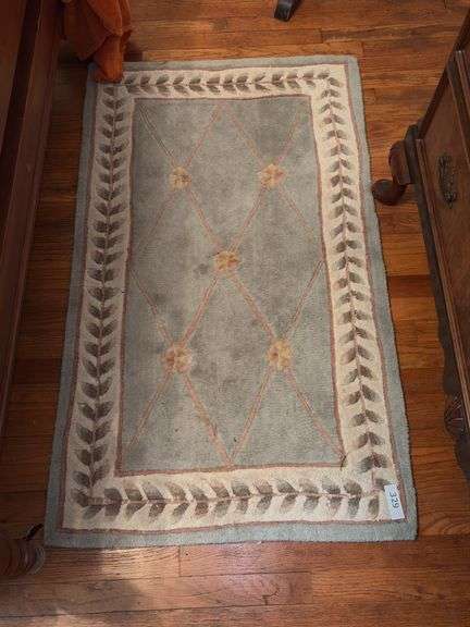 30” x 50” rug image