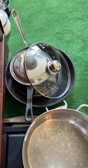 Le Creuset oval dish,baking pans,cookie sheets, skillets