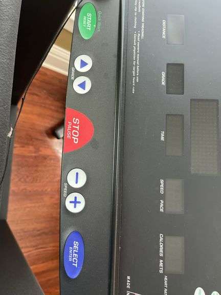 TRUE 540 S.O.F.T Select Treadmill