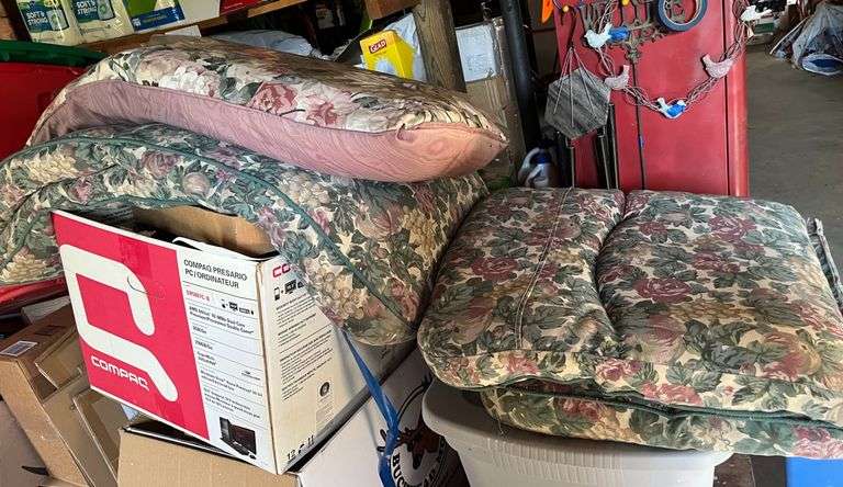 Outdoor furniture cushions image