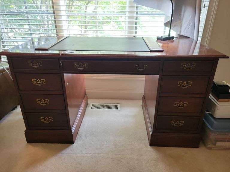 Sligh Office Desk 56 x 29 x 26, Lamp, Misc image