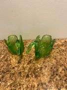2 emerald green bowls, pair of green swans