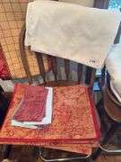 Tablecloths, placemats