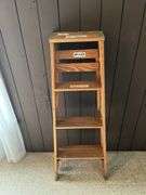 4’ wood step ladder