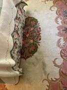 Women 100% wool pile area rug