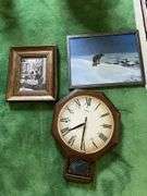 Wall clock, Cafe picture, wolf picture