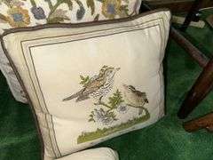 Lot of throw pillows
